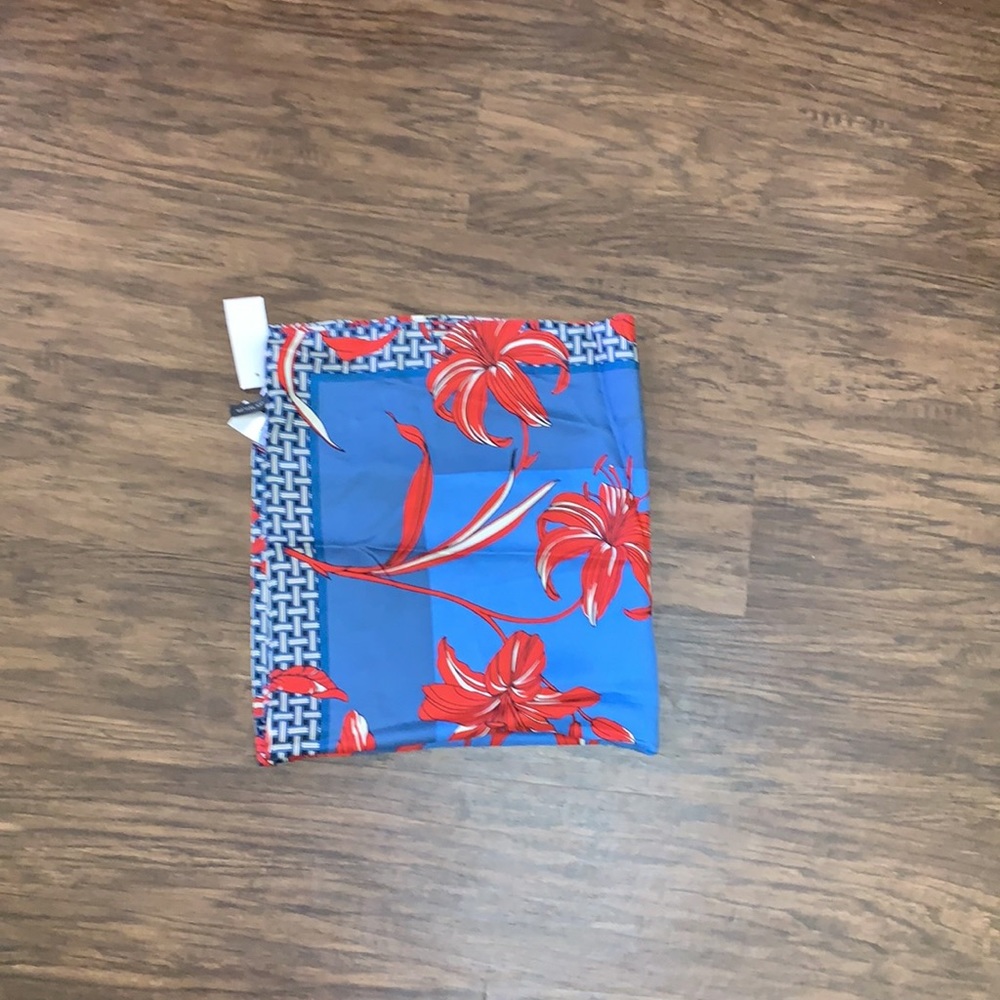 Ann Taylor iris silk little scarf - Picture 10 of 12